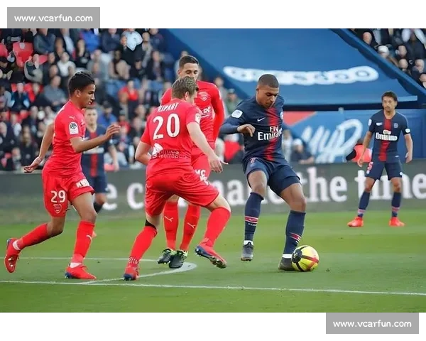 聚焦世界足坛风云热点解析与赛事战术深度报道平台权威发布新视角